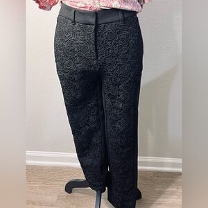 Whitehouse Black Market   LACE SLIM ANKLE PANT SZ. 00